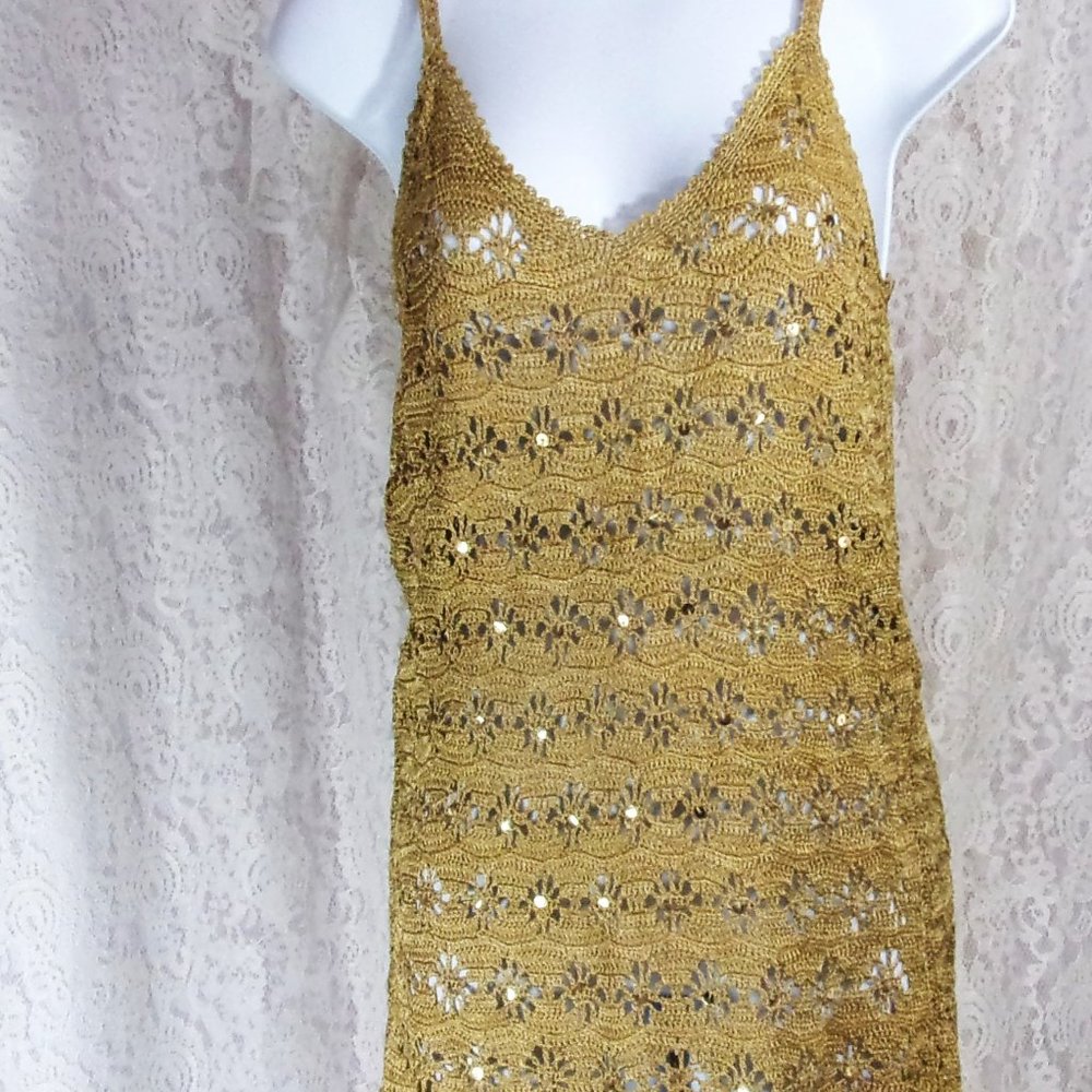 Donna Gray Gold Crochet Top Camisole with Sequins.  Size M NWOT